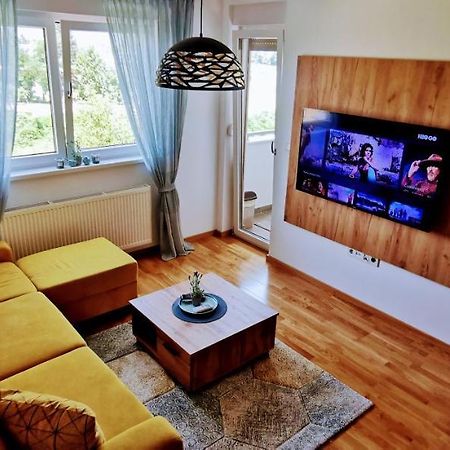 Apartman Varenica Apartment โดโบย ภายนอก รูปภาพ